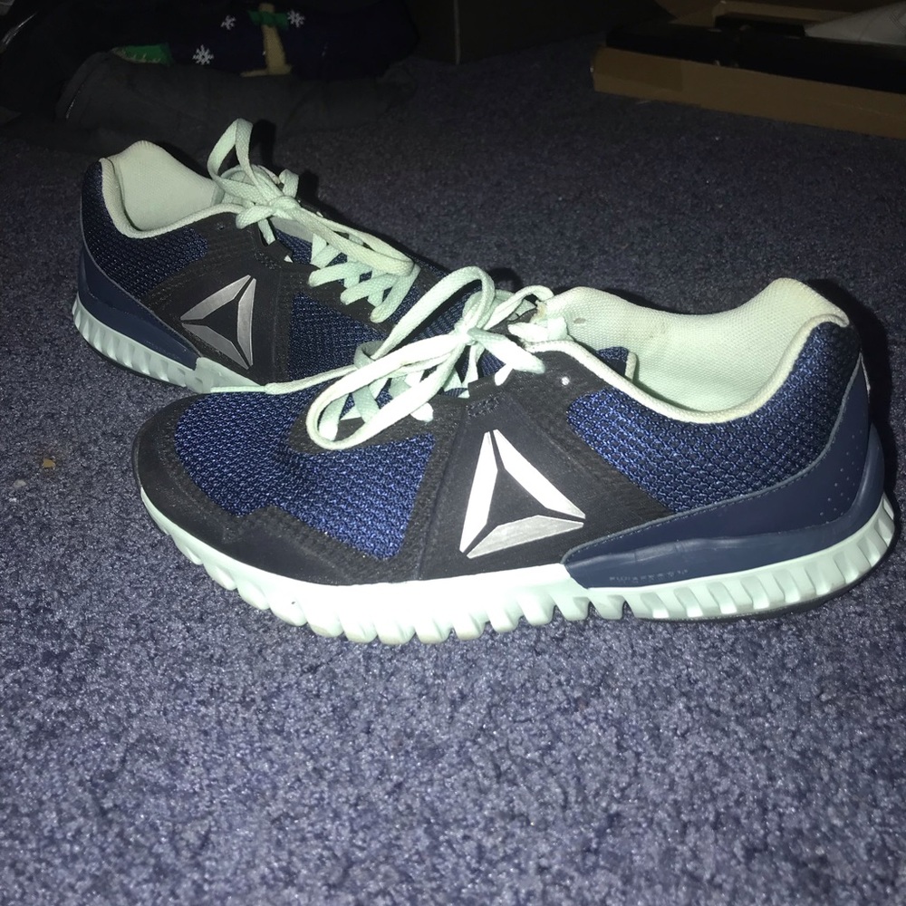 Women’s Reebok Twistform gym shoes